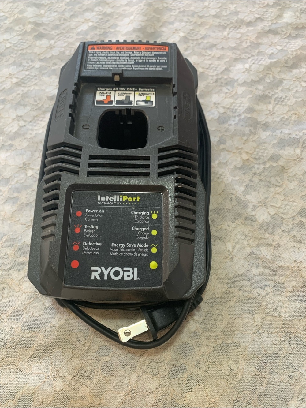 Ryobi 18V ONE+ Dual Chemistry IntelliPort Battery Charger | Model P118